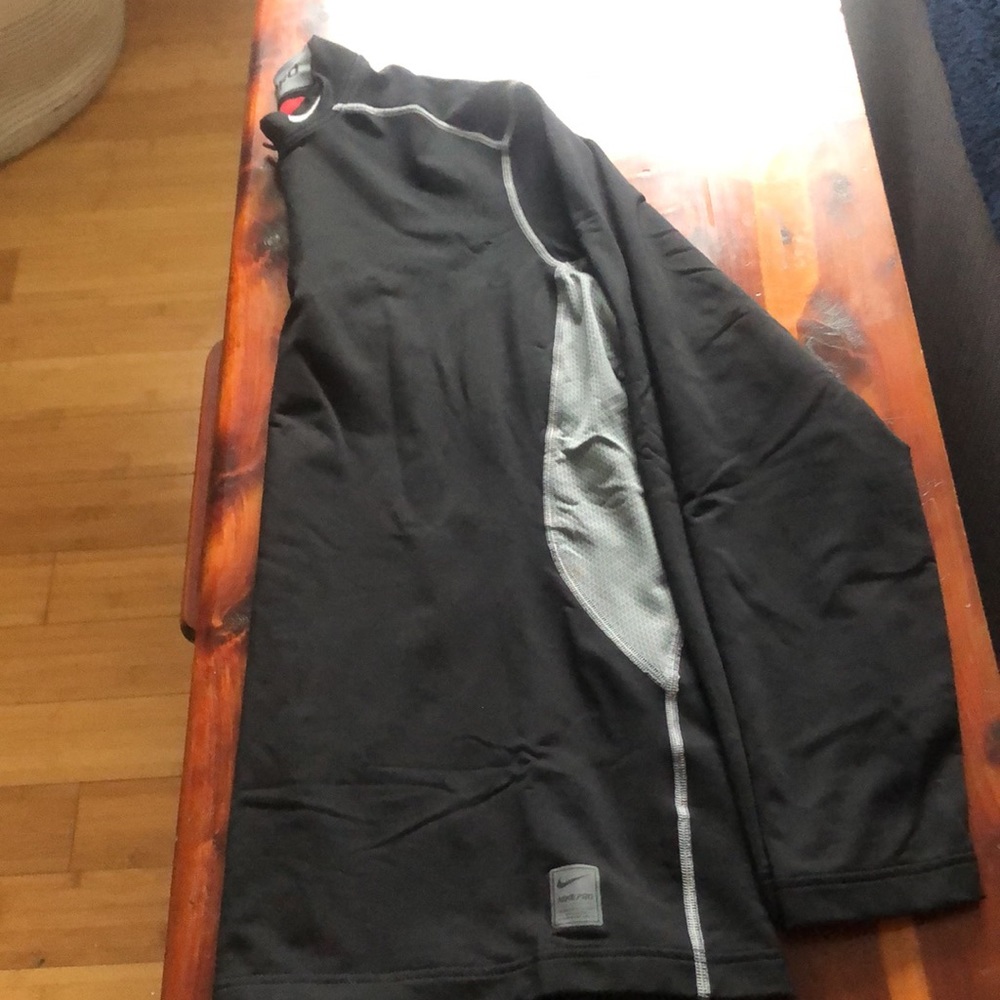 Nike Compression Half Zip Fitted - image 2